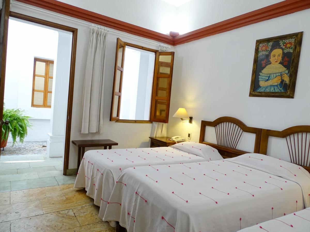 Hotel Aitana Oaxaca Экстерьер фото