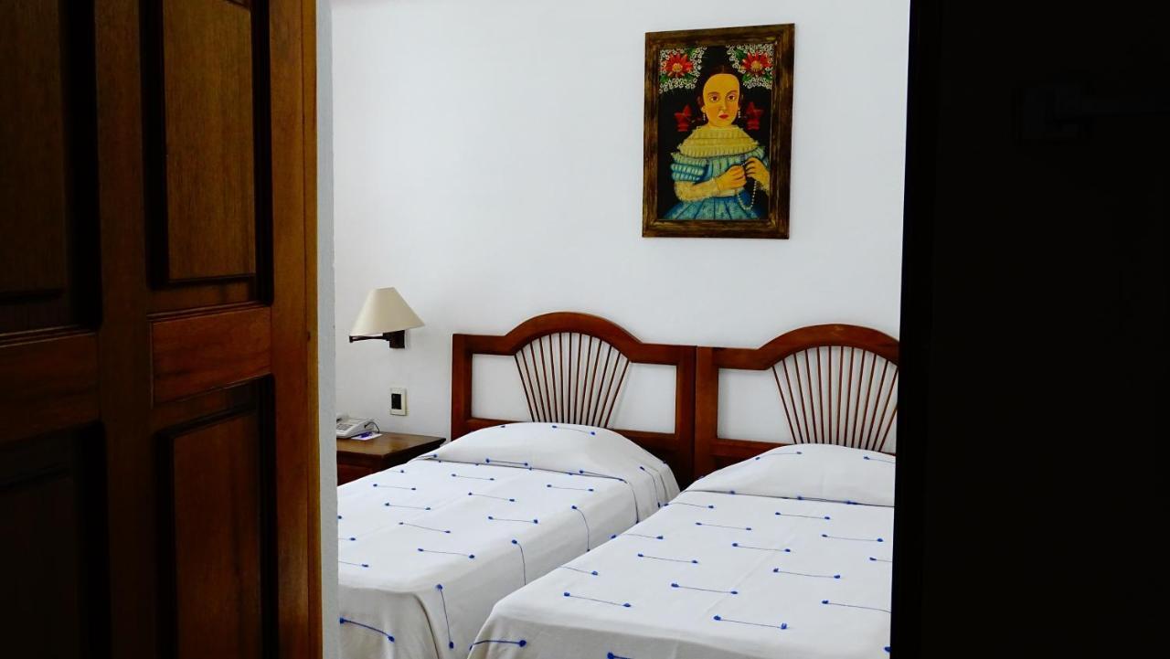 Hotel Aitana Oaxaca Экстерьер фото