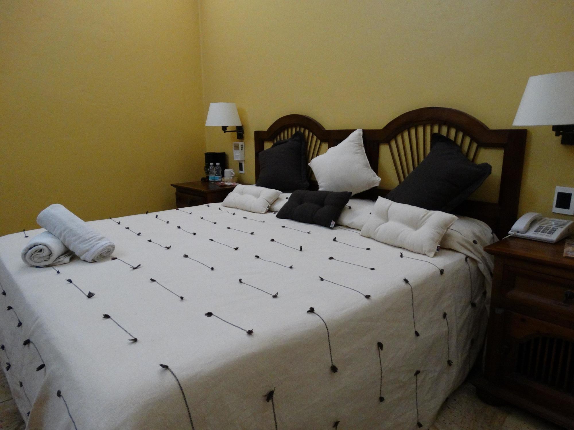 Hotel Aitana Oaxaca Экстерьер фото