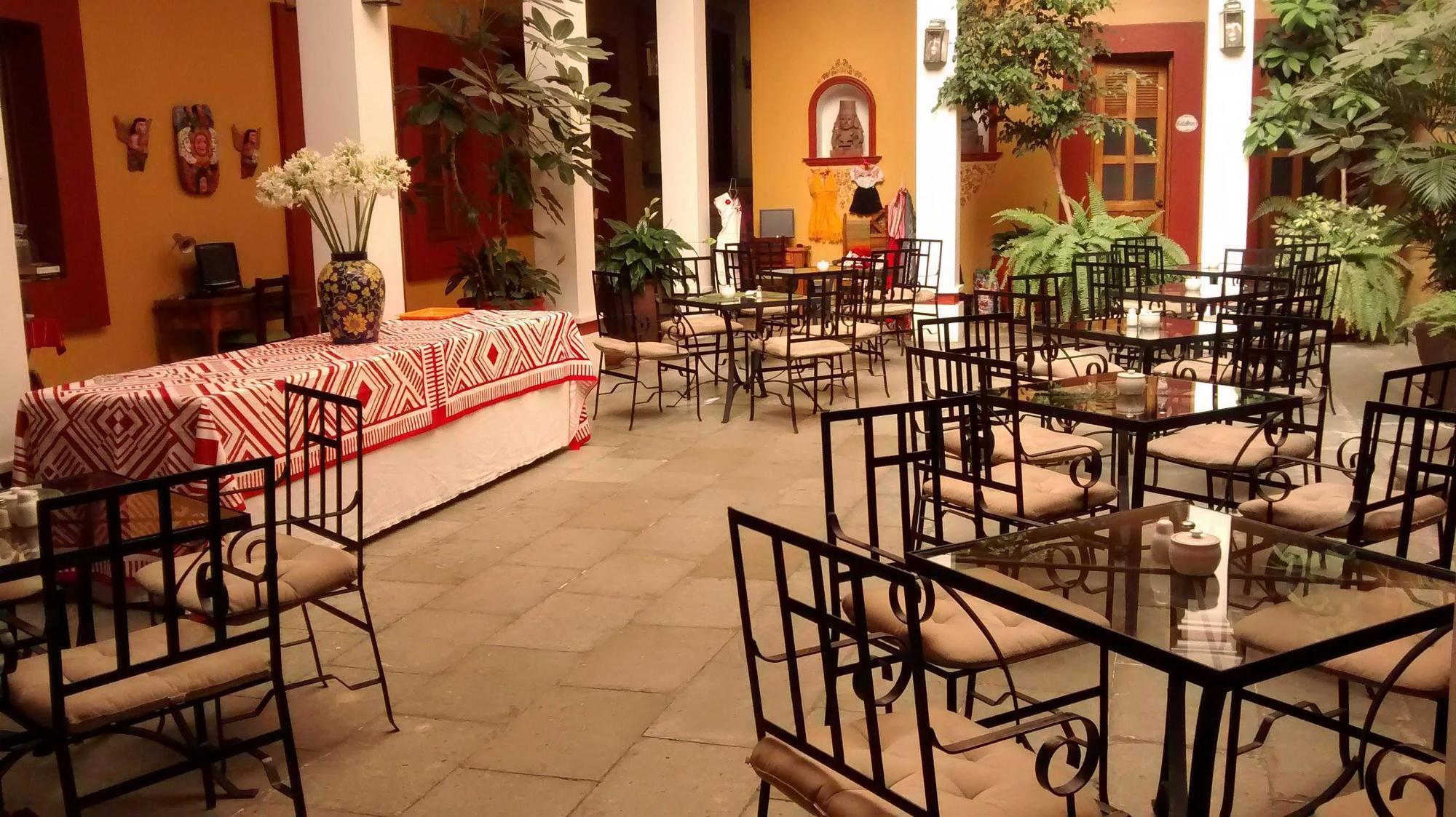 Hotel Aitana Oaxaca Экстерьер фото