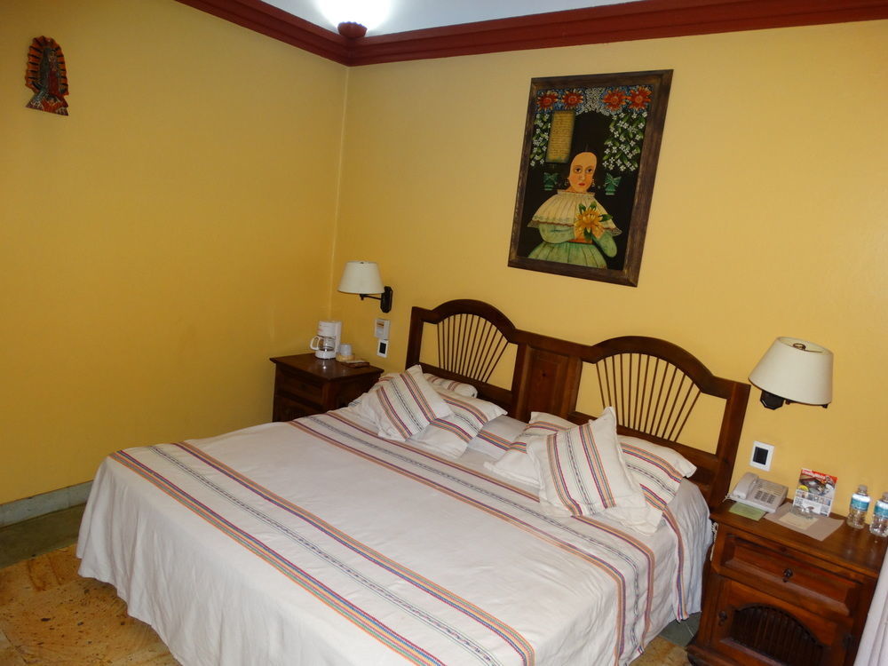 Hotel Aitana Oaxaca Экстерьер фото