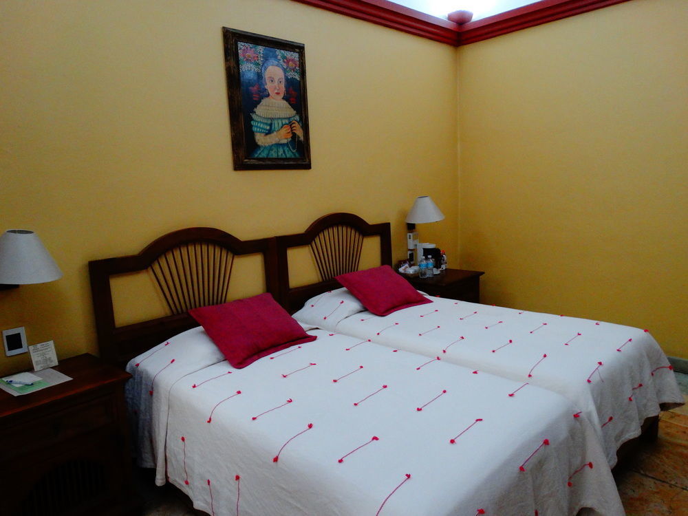 Hotel Aitana Oaxaca Экстерьер фото